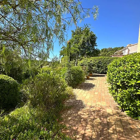 Hébergement de vacances Le Levant Maison Pour 6 Personnes à Proximité Du Golf De Valcros à Les Maures *