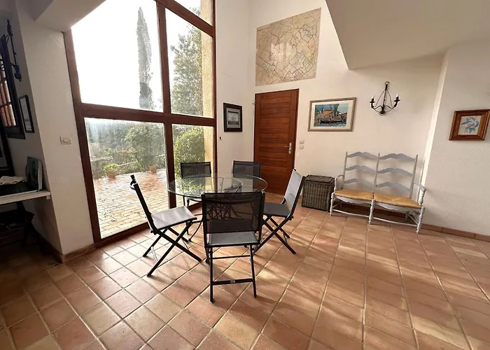 Villa Le Levant Maison Pour 6 Personnes à Proximité Du Golf De Valcros à La Londe Les Maures