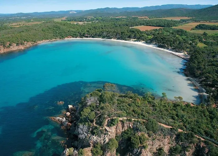 Le Levant Maison Pour 6 Personnes à Proximité Du Golf De Valcros à La Londe Les Maures Villa